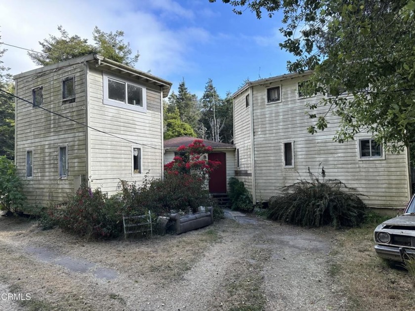 Over 7 acres of privacy nestled in the the coastal Redwood trees - Beach Home for sale in Fort Bragg, California on Beachhouse.com