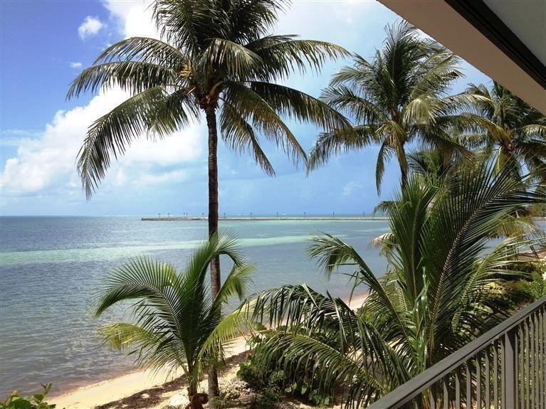 Welcome to Key West Beach Club.  This top floor condo includes 2 - Beach Condo for sale in Key West, Florida on Beachhouse.com