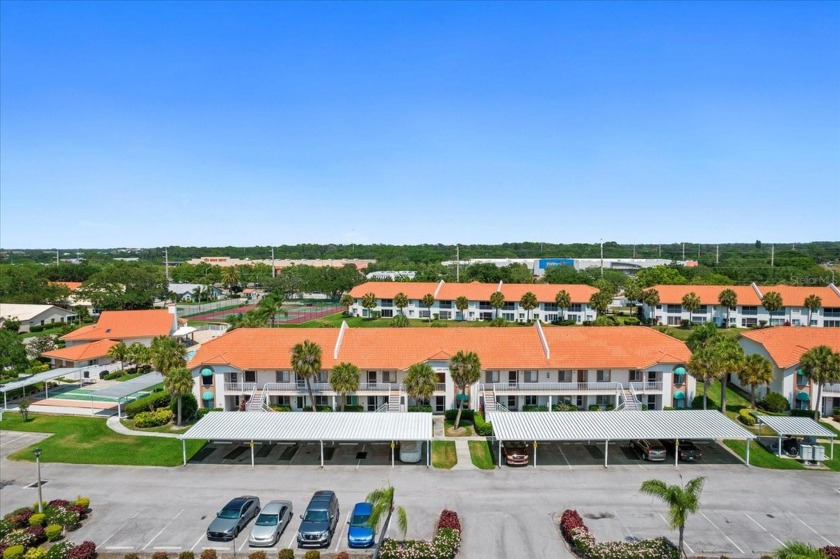 Welcome to this no age restriction stunning ground unit with a - Beach Condo for sale in Sarasota, Florida on Beachhouse.com