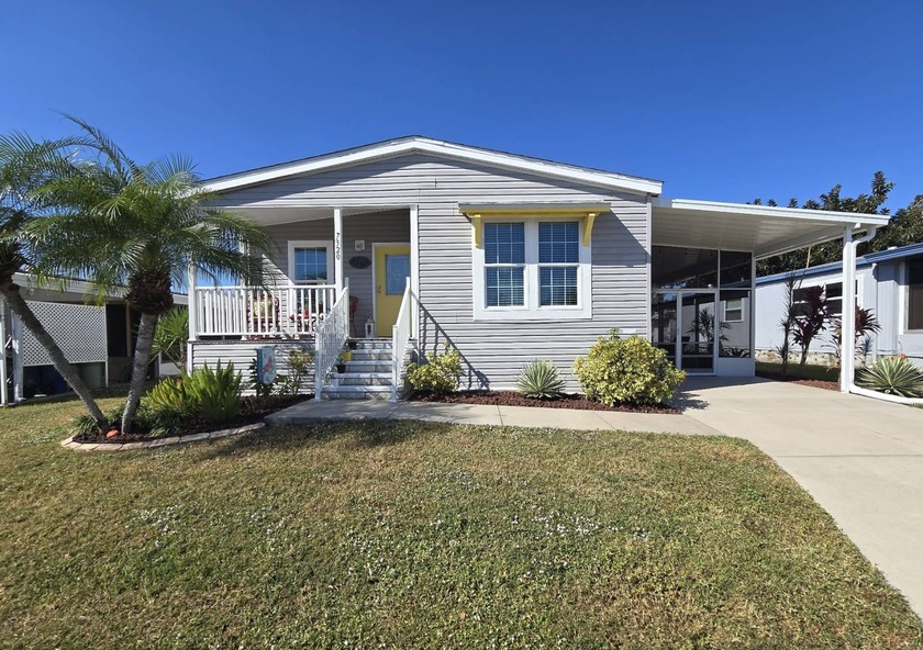 This immaculate and beautifully decorated turnkey furnished - Beach Home for sale in Ellenton, Florida on Beachhouse.com