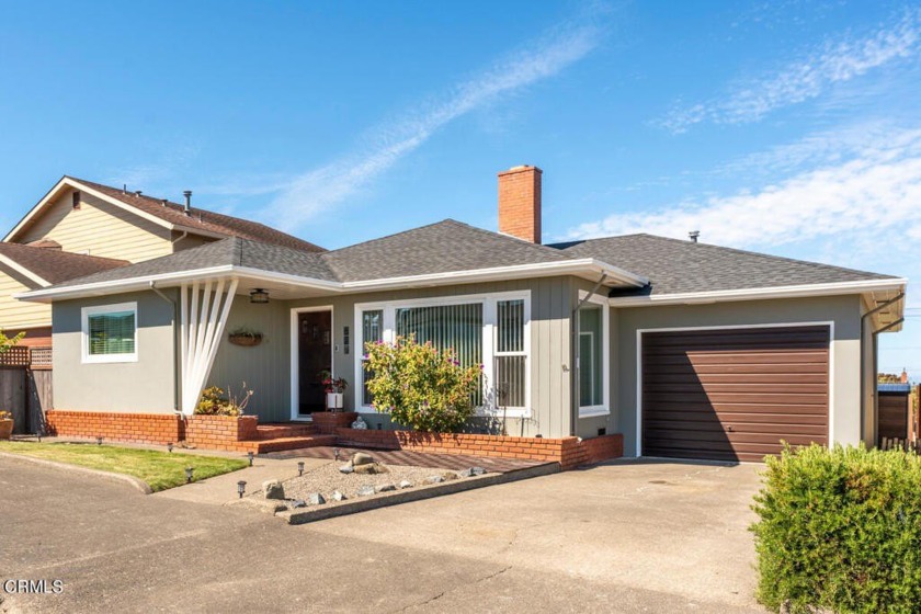 One of the nicest two homes on one lot in Fort Bragg. The front - Beach Home for sale in Fort Bragg, California on Beachhouse.com