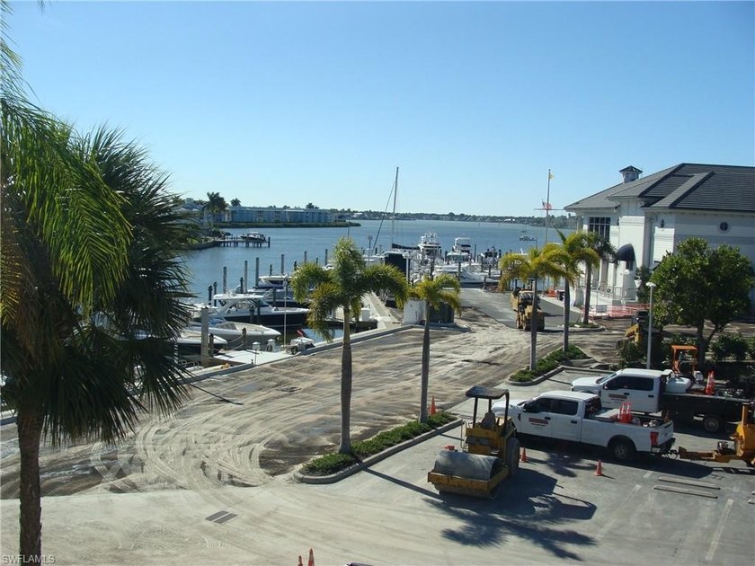 Wonderful bayfront condo with long views of Naples Bay. One of - Beach Condo for sale in Naples, Florida on Beachhouse.com