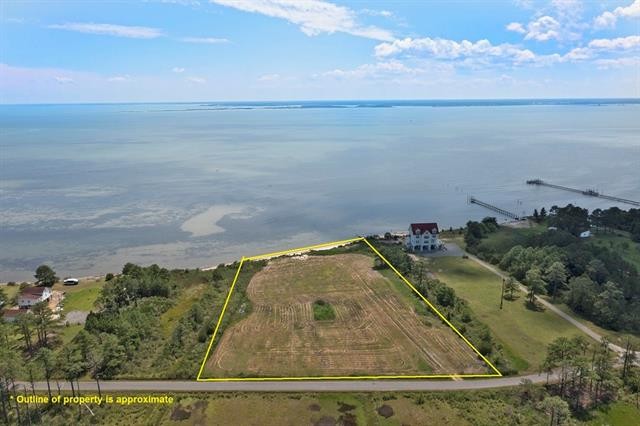 Panoramic York River & Mobjack Bay views with White Sand Beach - Beach Lot for sale in Hayes, Virginia on Beachhouse.com