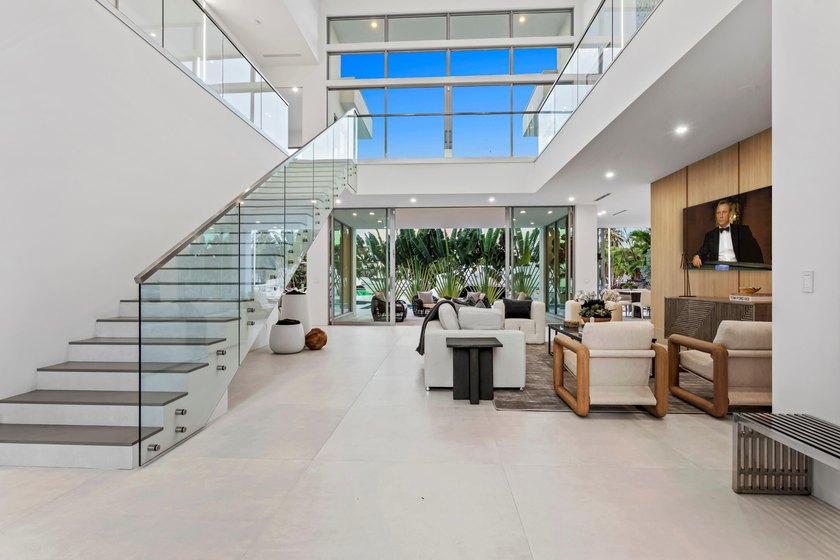 Chic New Construction 7-Bedroom Residence Sited on 85' of - Beach Home for sale in Fort Lauderdale, Florida on Beachhouse.com