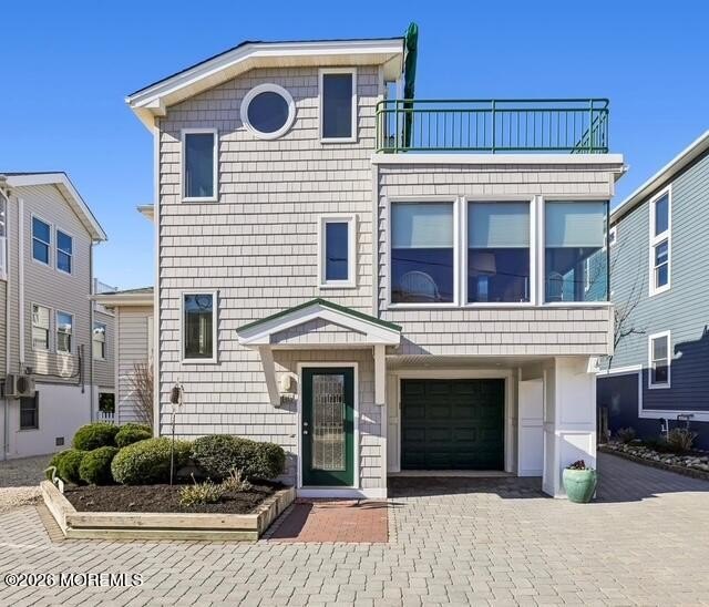 Coastal retreat in the sought-after Peahala Park section of Long - Beach Home for sale in Long Beach Island, New Jersey on Beachhouse.com
