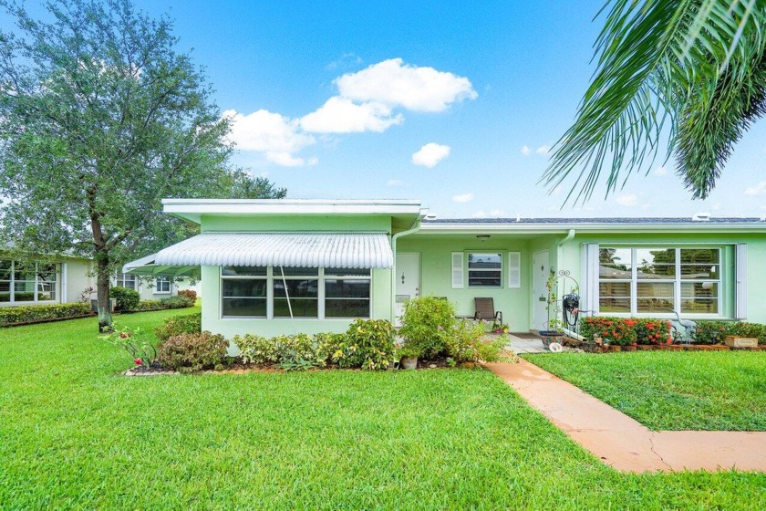 Come and See It!  Quaint neighborhood in East Boynton Beach that - Beach Condo for sale in Boynton Beach, Florida on Beachhouse.com