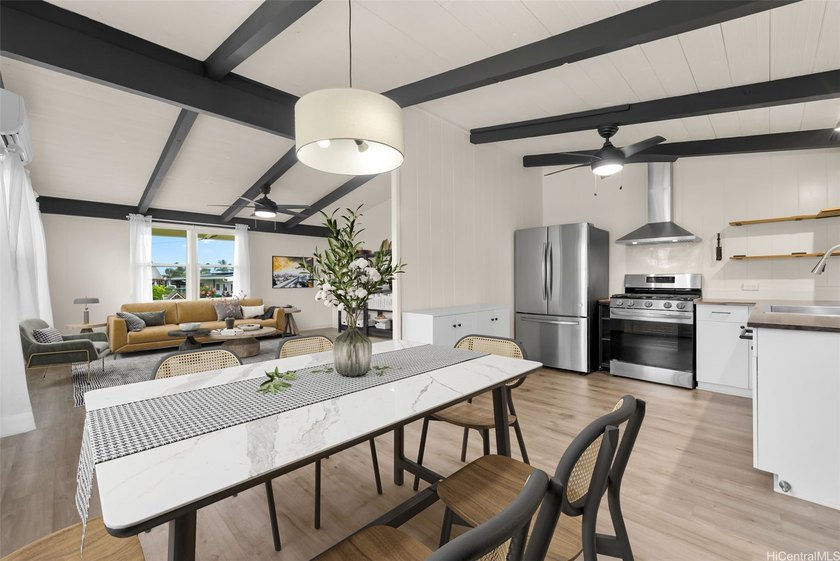 Exceptional opportunity to own this beautifully renovated - Beach Home for sale in Kailua, Hawaii on Beachhouse.com