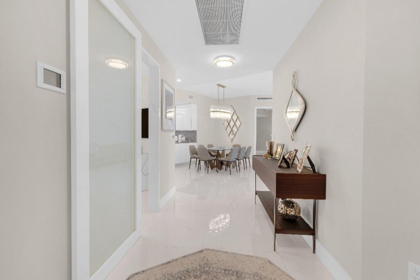 Beautyful Ocean front condo. Airy and spacious over 2000sf - Beach Condo for sale in Sunny Isles Beach, Florida on Beachhouse.com