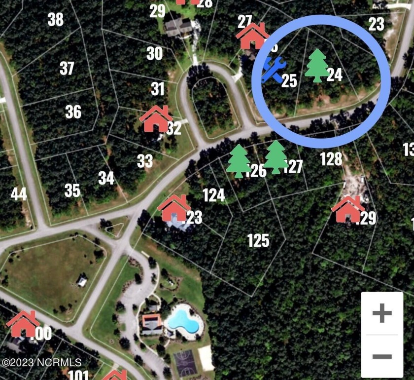 Elevated homesite at 30' ABOVE sea level.  Lightly wooded with - Beach Lot for sale in Minnesott Beach, North Carolina on Beachhouse.com