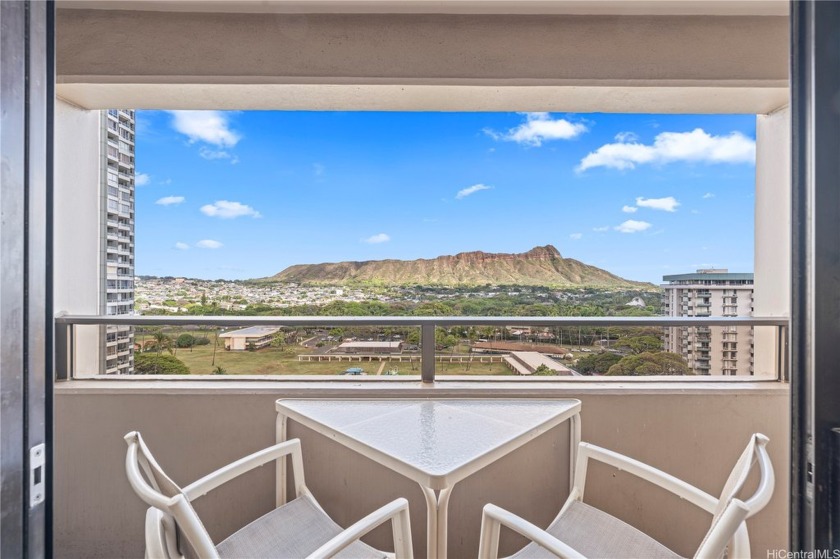 Highly sought-after 2-bedroom corner end-unit at Waikiki Sunset - Beach Condo for sale in Honolulu, Hawaii on Beachhouse.com