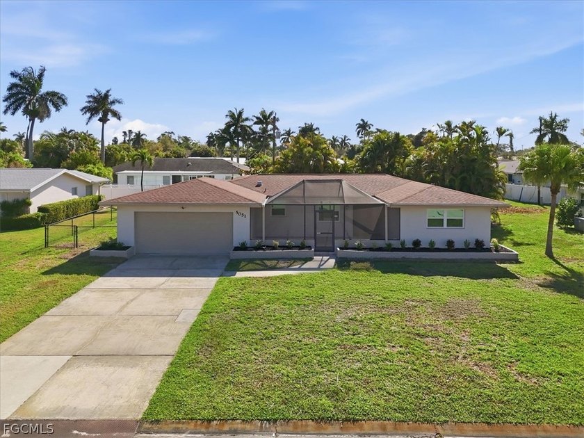 Beautifully remodeled 3-bedroom, 2-bathroom pool home located in - Beach Home for sale in Fort Myers, Florida on Beachhouse.com