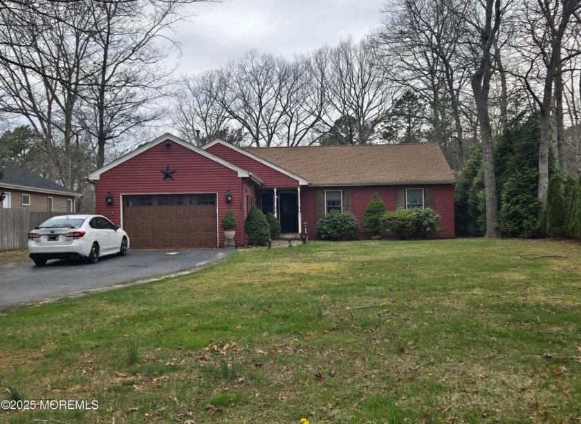 Stafford Twps - Ocean Acres - This charming 1524 sq ft - Beach Home for sale in Manahawkin, New Jersey on Beachhouse.com