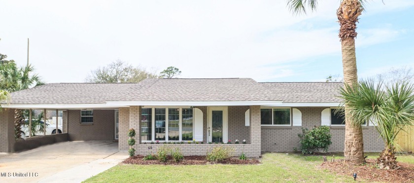 Back on Market due to buyer finance issues. Closing assistance - Beach Home for sale in Long Beach, Mississippi on Beachhouse.com