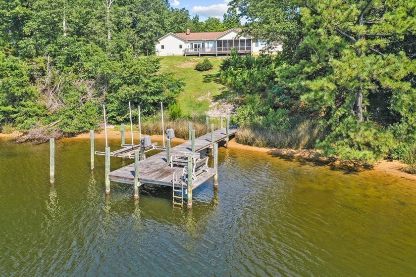 *200K reduction! Privacy Like No other !!! -- This Impressive - Beach Home for sale in Heathsville, Virginia on Beachhouse.com