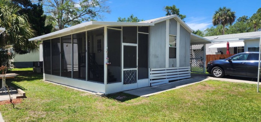 Seller Motivated and Must Sell. Remarkable 2 bedroom 2 bath well - Beach Home for sale in Crystal River, Florida on Beachhouse.com