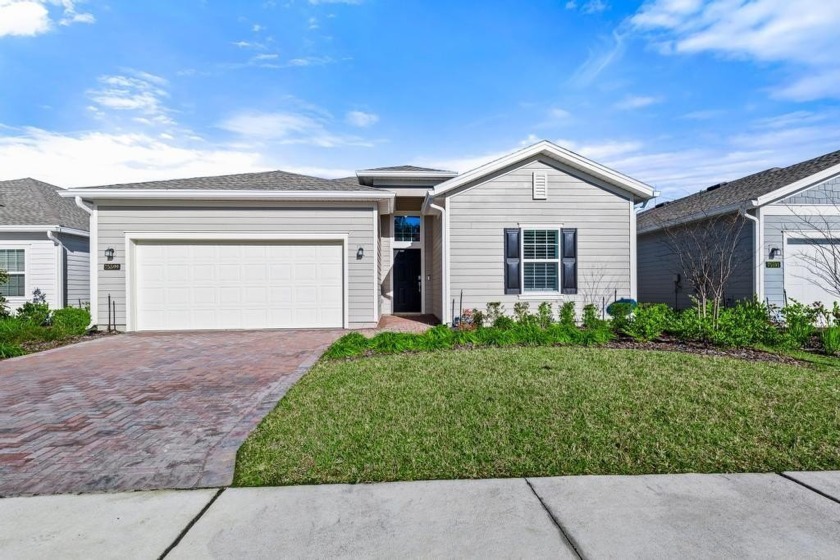 Oh HELLO gorgeous!! Nestled in the highly desirable 55+ - Beach Home for sale in Yulee, Florida on Beachhouse.com