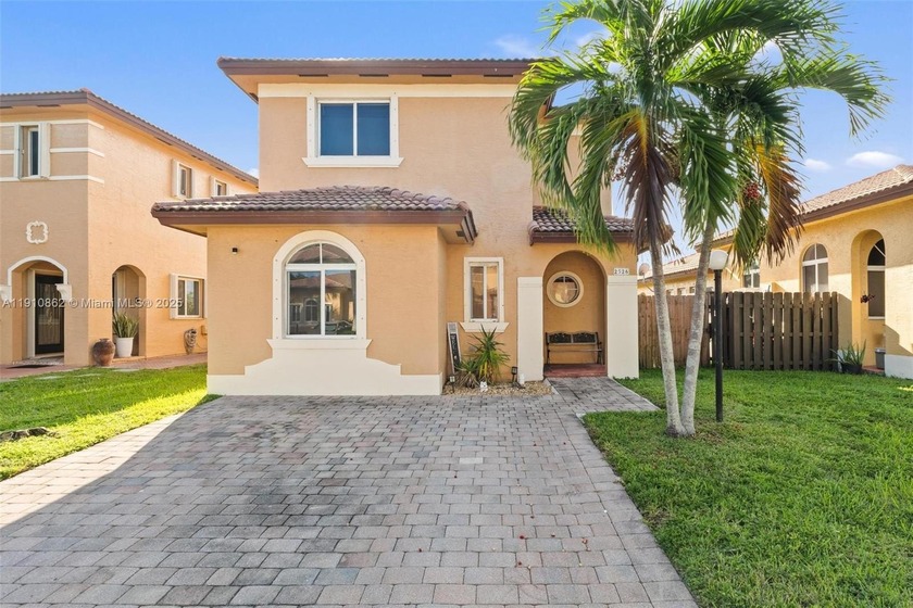 Great opportunity to own this 3 bedroom, 2.5 bathroom home - Beach Home for sale in Homestead, Florida on Beachhouse.com