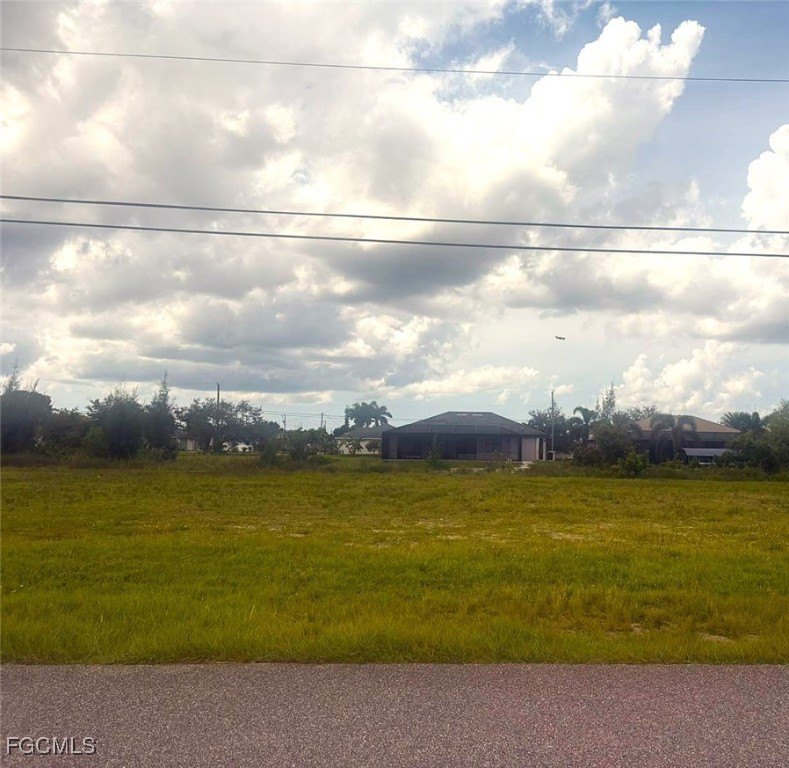 Discover the perfect blend of waterfront living and golf access - Beach Lot for sale in Cape Coral, Florida on Beachhouse.com