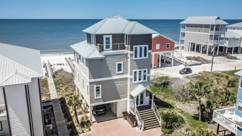 EXCUISITE GULF FRONT home with massive income - With 4 sizeable - Beach Home for sale in Cape San Blas, Florida on Beachhouse.com