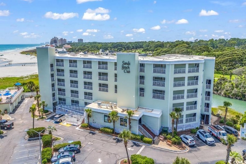 This beautifully updated 2-bedroom, 2-bathroom condo offers the - Beach Condo for sale in Myrtle Beach, South Carolina on Beachhouse.com