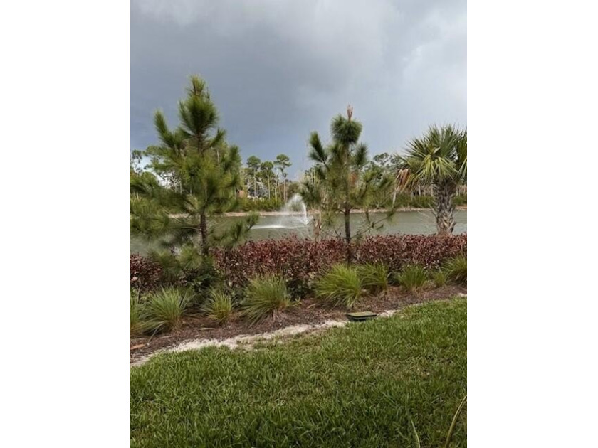 Welcome to this beautifully maintained 3-bedroom, 3-bath - Beach Townhome/Townhouse for sale in Stuart, Florida on Beachhouse.com