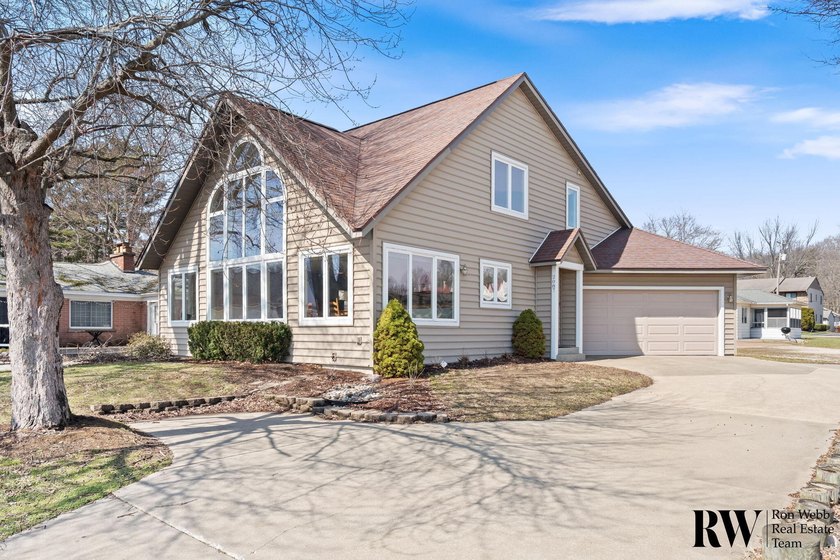 ''Imagine waking up to sparkling lake views, biking to the beach - Beach Home for sale in Holland, Michigan on Beachhouse.com