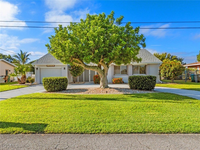 Beautifully remodeled 3-bedroom, 2-bath canal home ideally - Beach Home for sale in Cape Coral, Florida on Beachhouse.com