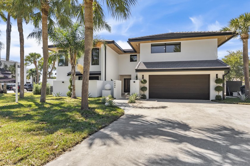 Coastal luxury meets modern perfection in this absolutely - Beach Townhome/Townhouse for sale in Delray Beach, Florida on Beachhouse.com