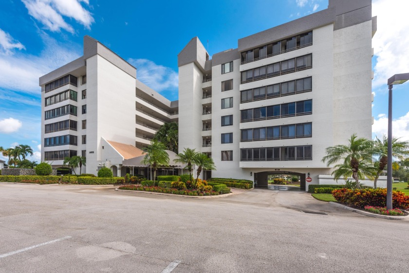 Beautiful Penthouse located in one of the most desirable Country - Beach Condo for sale in Delray Beach, Florida on Beachhouse.com