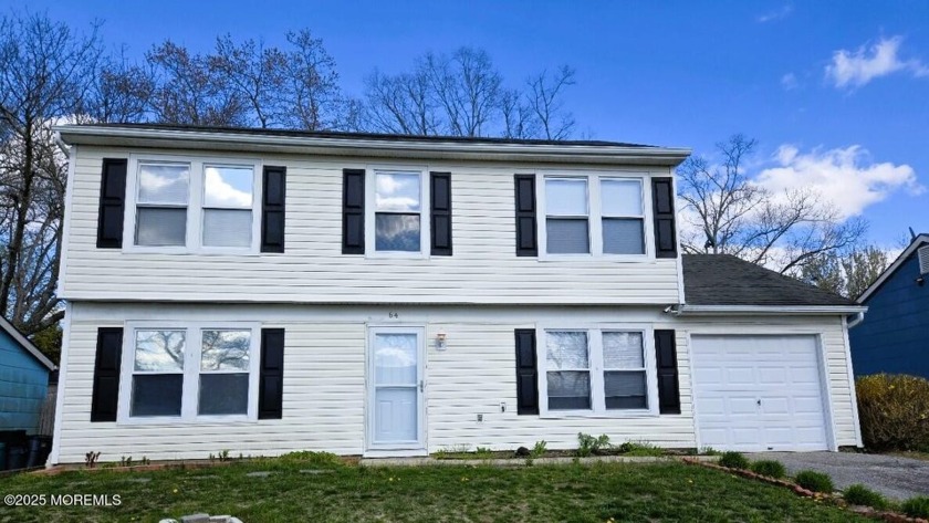 So much house for the money! Don't miss out on the opportunity - Beach Home for sale in Barnegat, New Jersey on Beachhouse.com