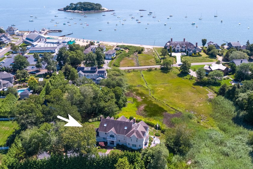PRIVATE AND PEACEFUL WITH DEEDED BEACH ACCESS! Panoramic views - Beach Home for sale in Madison, Connecticut on Beachhouse.com