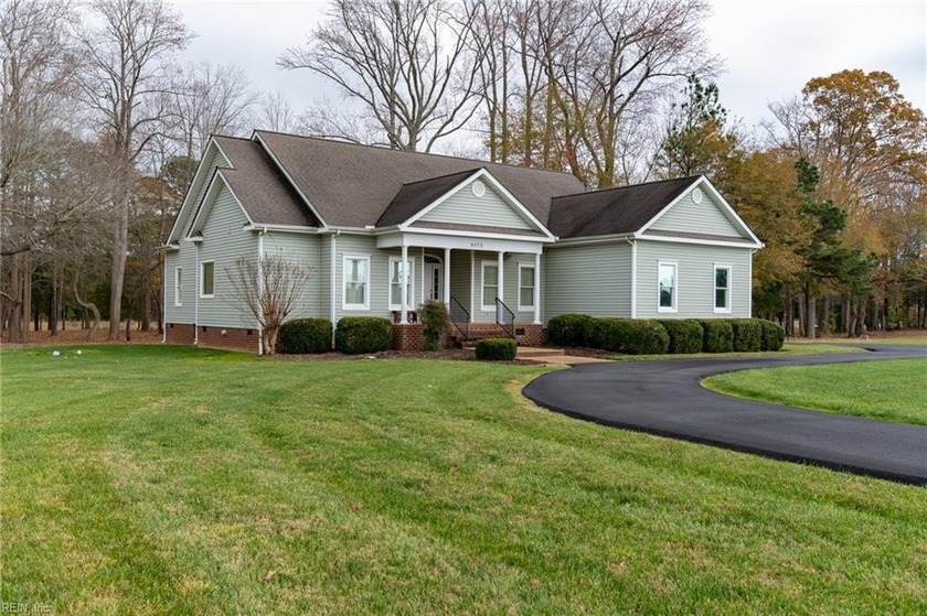 Beautifully set on nearly 2 acres, this 2,000sf custom-built - Beach Home for sale in Gloucester, Virginia on Beachhouse.com
