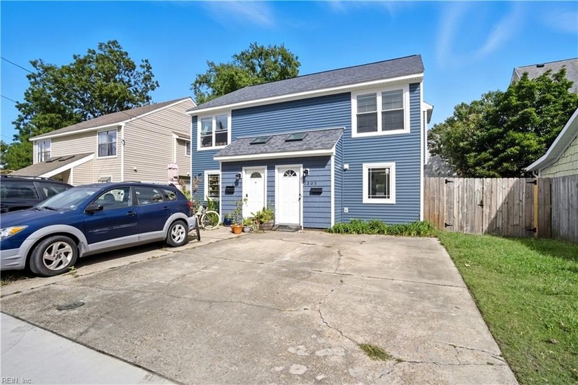 This well-located duplex offers the flexibility to live in one - Beach Townhome/Townhouse for sale in Virginia Beach, Virginia on Beachhouse.com