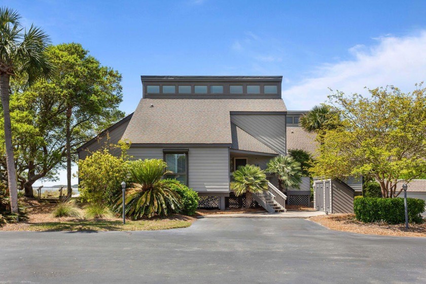 This wonderful, beautiful ocean view villa is in an area that - Beach Home for sale in Seabrook Island, South Carolina on Beachhouse.com