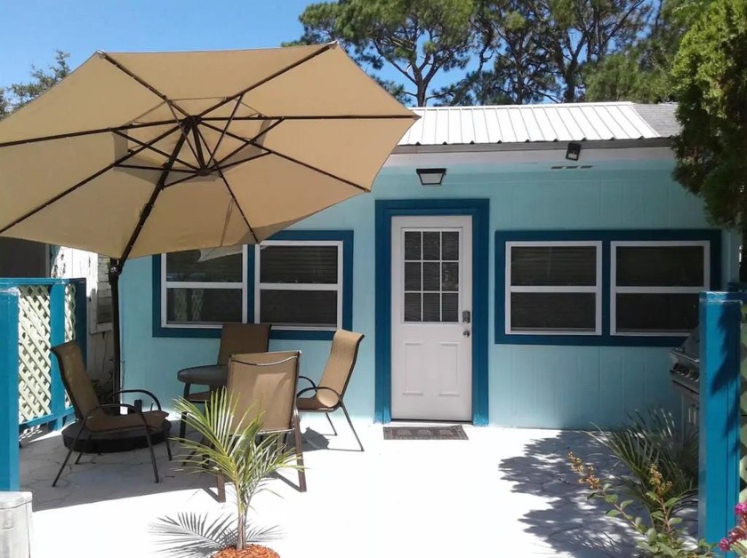 Wow - A Charming Florida style beach cottage for only $160,000! - Beach Home for sale in Lanark Village, Florida on Beachhouse.com