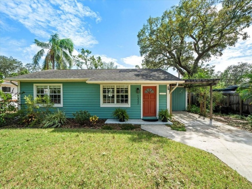 Welcome to this charming, move-in ready home in Forest Hills! - Beach Home for sale in Tampa, Florida on Beachhouse.com