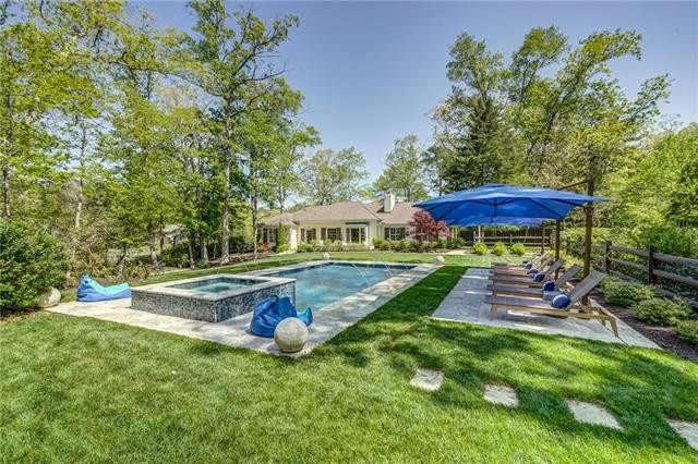 This waterside oasis set on 1.7 acres was designed with rest - Beach Home for sale in Weems, Virginia on Beachhouse.com