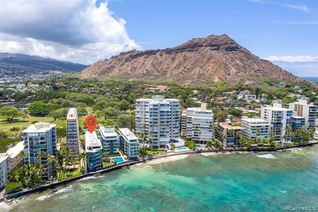 Beautifully renovated unit with nice finishes:  plantation - Beach Apartment for sale in Honolulu, Hawaii on Beachhouse.com