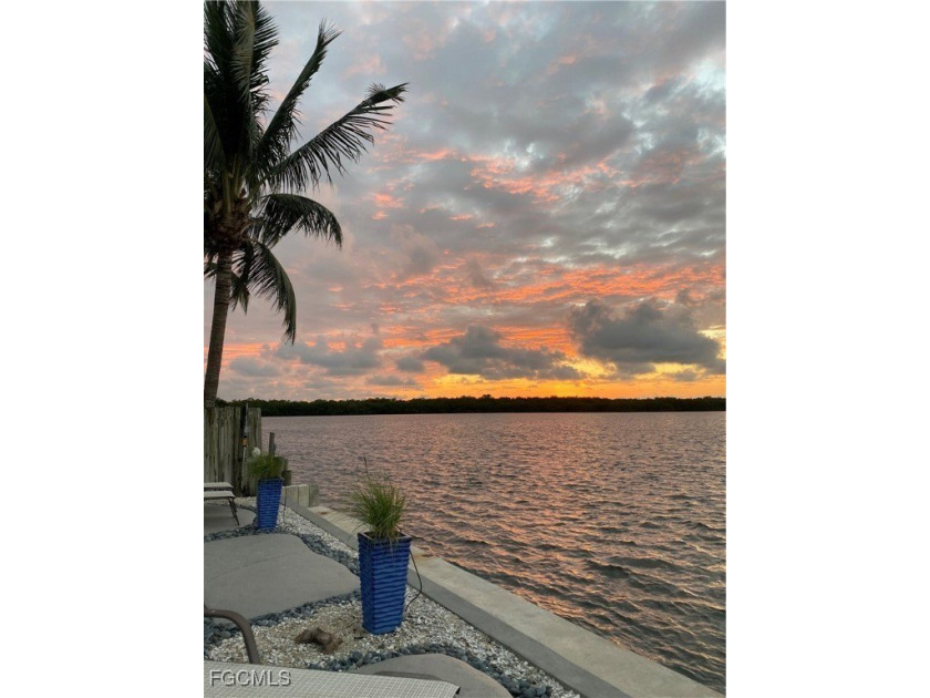 Enjoy the breathtaking sunset views from this amazing Matlacha - Beach Home for sale in Matlacha, Florida on Beachhouse.com