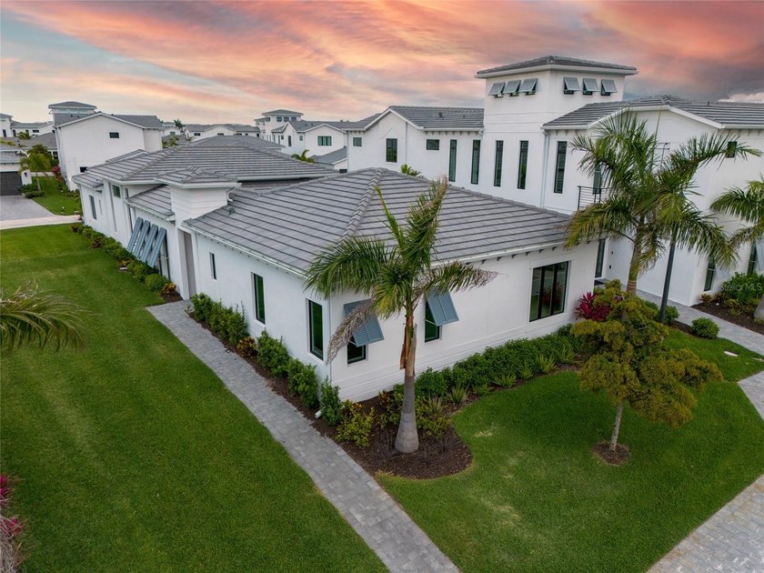Absolute Bargain! - Just listed
Explore resort-style living in - Beach Home for sale in Bradenton, Florida on Beachhouse.com
