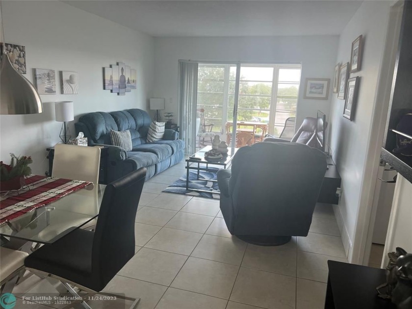 Beautiful condo 1 bedroom, 1 bathroom, this is a turnkey - Beach Condo for sale in Lauderdale Lakes, Florida on Beachhouse.com