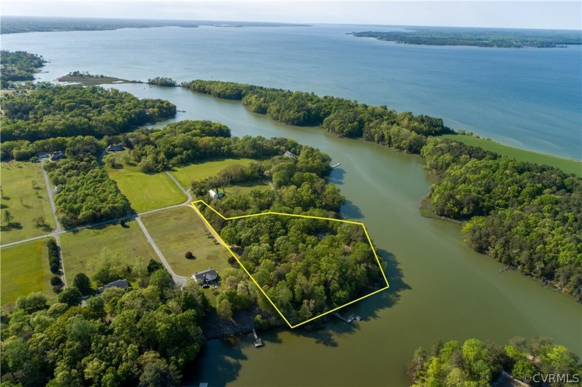 Incredible opportunity to own a unique property nicely situated - Beach Home for sale in Locust Hill, Virginia on Beachhouse.com