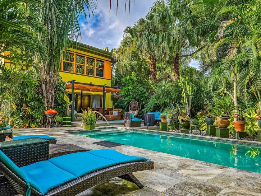 PRICED TO SELL. Discover Key West Quirk and versatility with - Beach Home for sale in Key West, Florida on Beachhouse.com