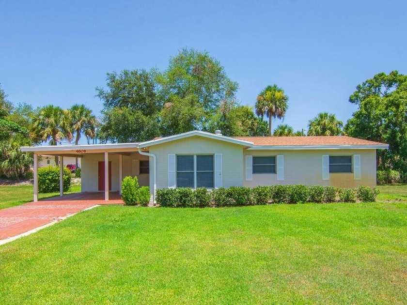 This captivating home is a must see! Join the community at this - Beach Home for sale in Vero Beach, Florida on Beachhouse.com