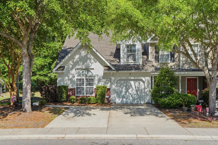 Discover the perfect blend of style and convenience in this - Beach Townhome/Townhouse for sale in North Charleston, South Carolina on Beachhouse.com