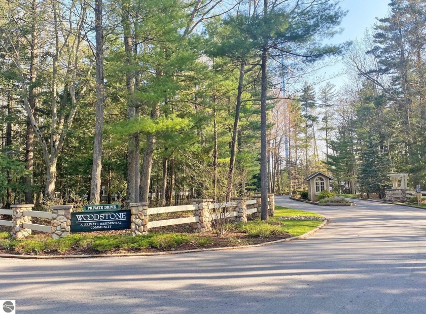 If you're looking to build in downtown Glen Arbor, this is a - Beach Lot for sale in Glen Arbor, Michigan on Beachhouse.com