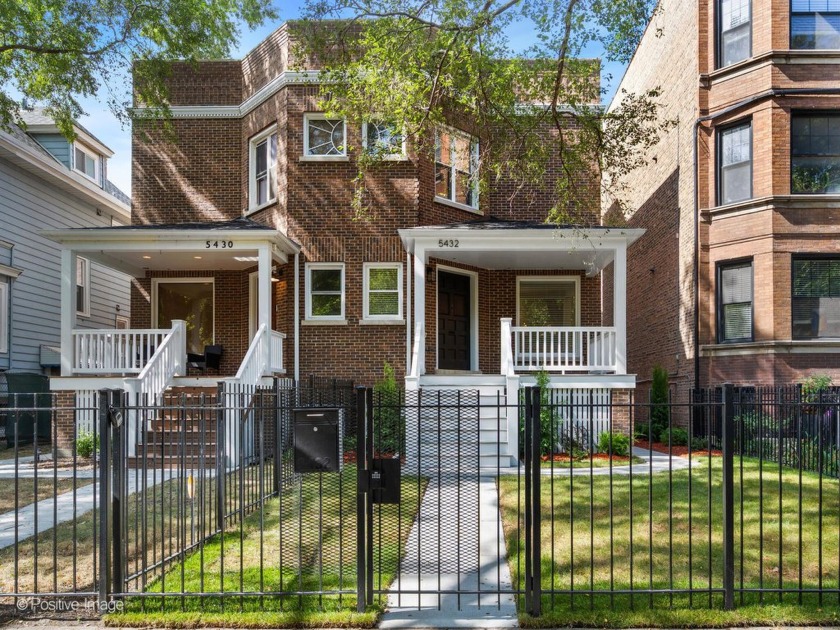 Meticulously renovated in 2024. This stunning Edgewater - Beach Home for sale in Chicago, Illinois on Beachhouse.com