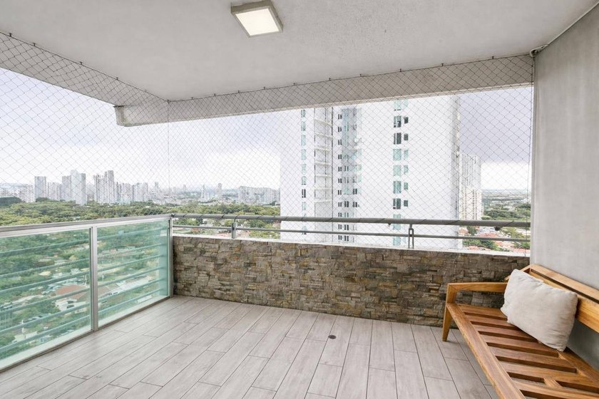 Veranda Tower Apartment for Sale in Coco del Mar Panama City

 - Beach Condo for sale in Panama City,  on Beachhouse.com