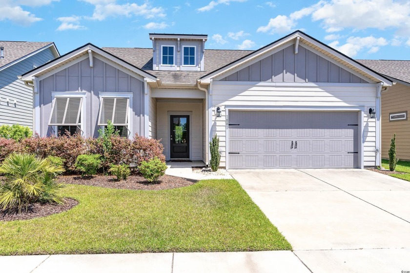 This gorgeous 3 bed, 2.5 bath home is located in the charming - Beach Home for sale in Myrtle Beach, South Carolina on Beachhouse.com