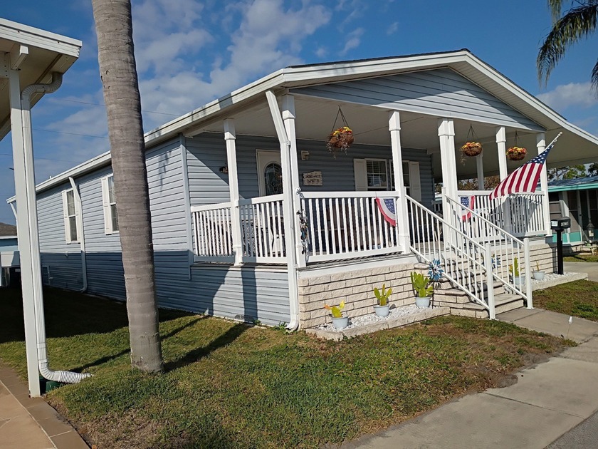Newer home 2012, ready for you to move in!! Check this one out! - Beach Home for sale in Clearwater, Florida on Beachhouse.com